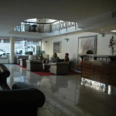 Artic Hotel 3*