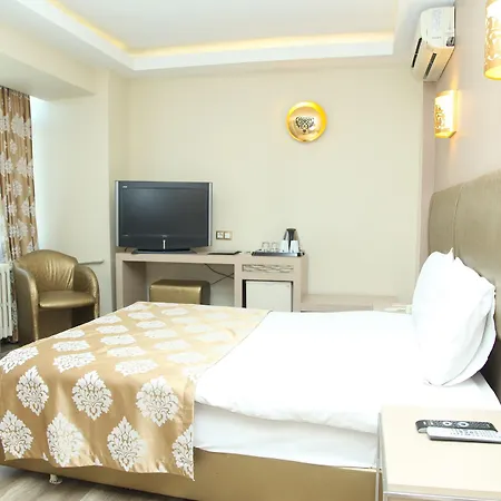 Artic Hotel 3*
