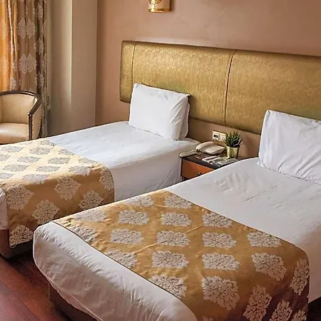 Artic Hotel 3*